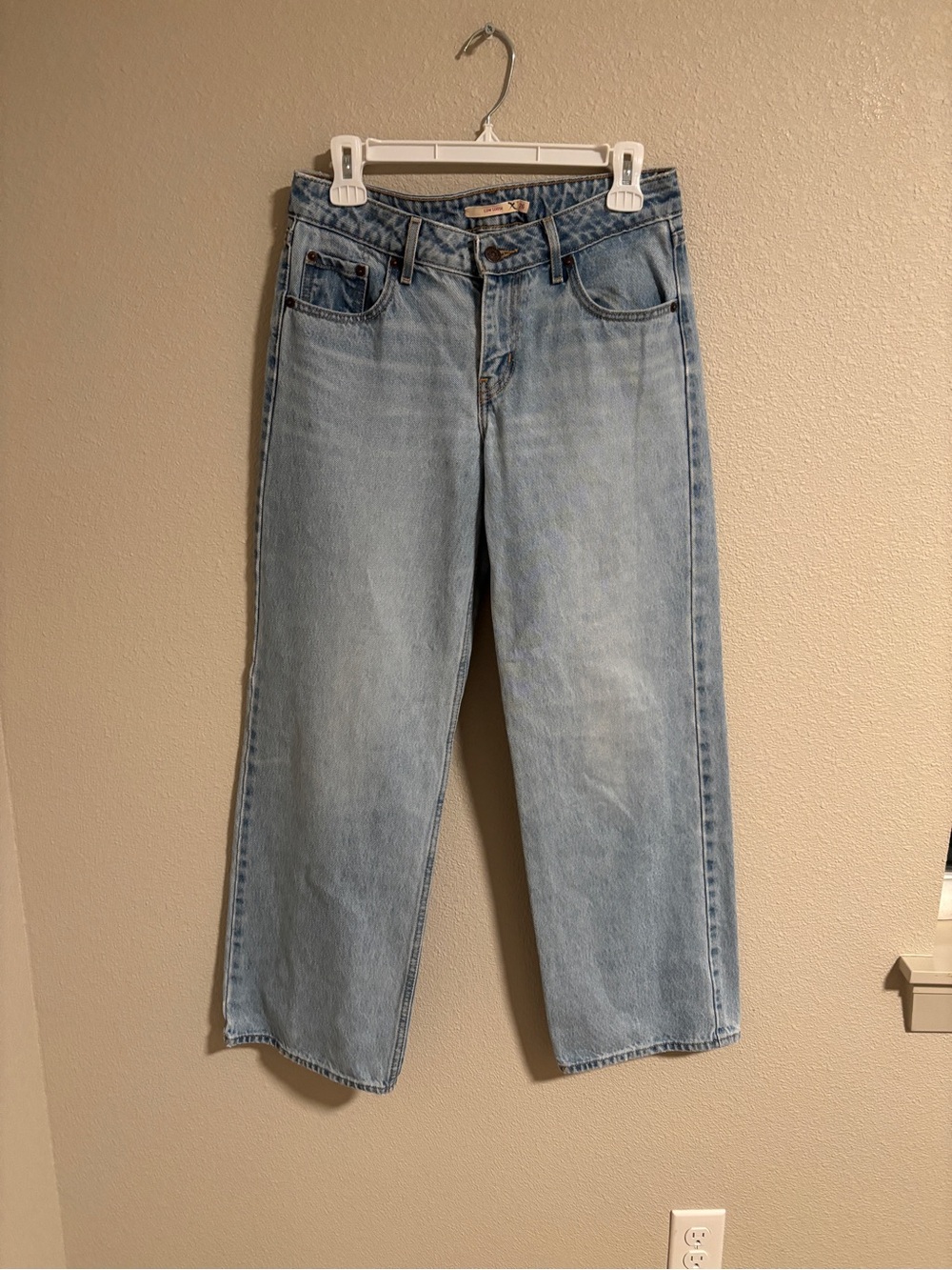Levi's low loose light wash jeans